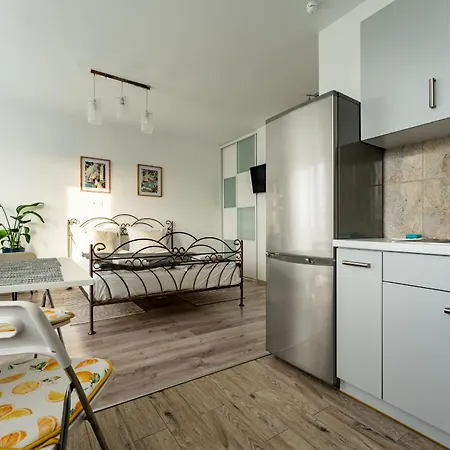 Peaceful Retreat By Bookinghost Appartement
