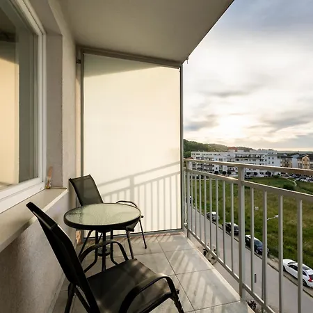 Peaceful Retreat By Bookinghost Appartement