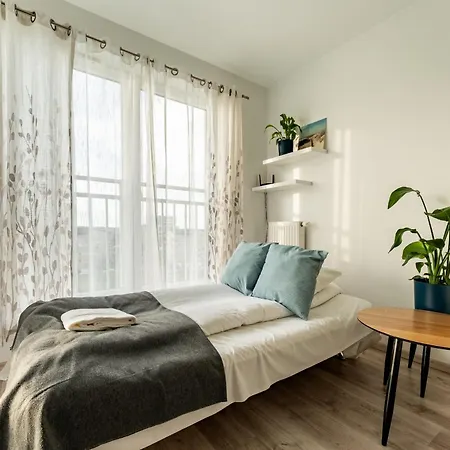 Peaceful Retreat By Bookinghost Appartement